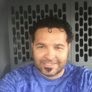 Meet your Posher, Marcos